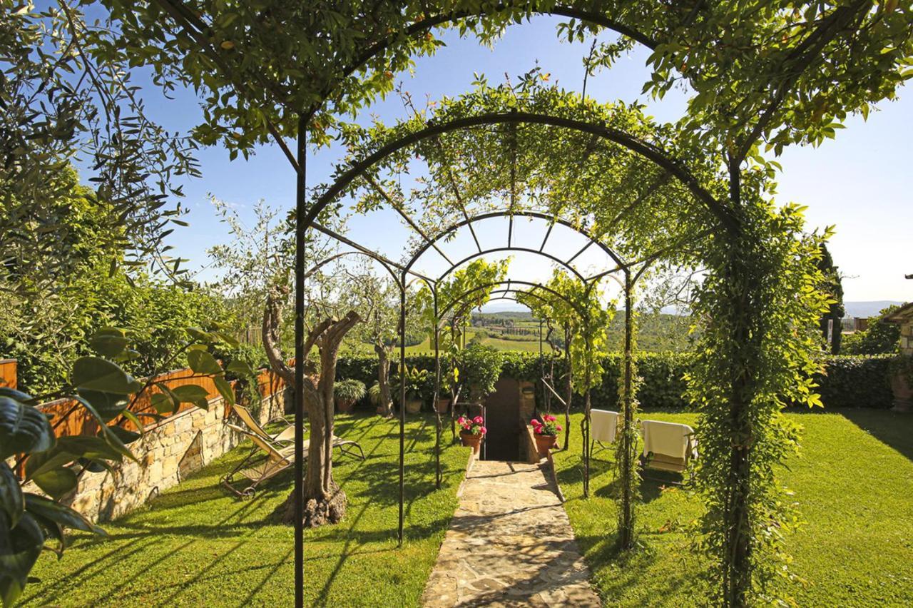 Apartment In B&B Del Giglio San Donato in Poggio Dış mekan fotoğraf